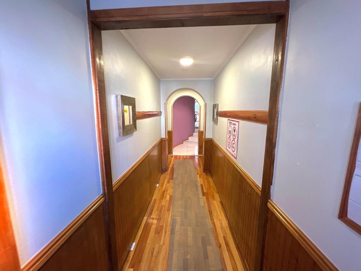 プンタアレナスIncredible Downtown Duplex With Interior Backyardアパートメント エクステリア 写真
