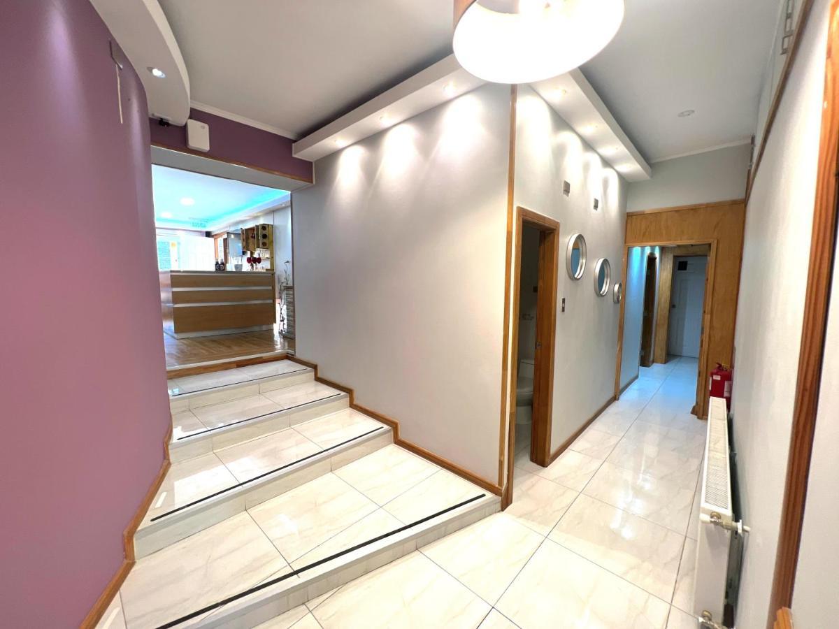 プンタアレナスIncredible Downtown Duplex With Interior Backyardアパートメント エクステリア 写真