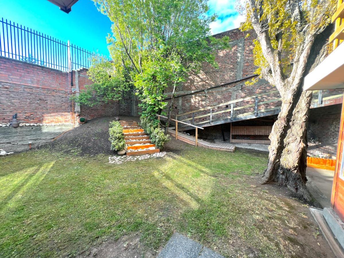 プンタアレナスIncredible Downtown Duplex With Interior Backyardアパートメント エクステリア 写真