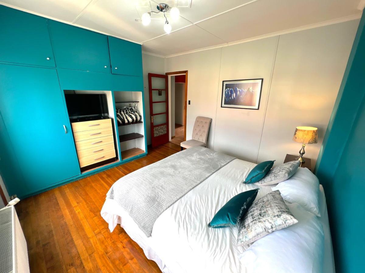 プンタアレナスIncredible Downtown Duplex With Interior Backyardアパートメント エクステリア 写真