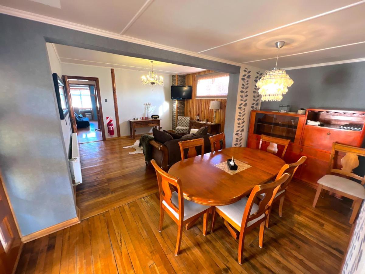 プンタアレナスIncredible Downtown Duplex With Interior Backyardアパートメント エクステリア 写真