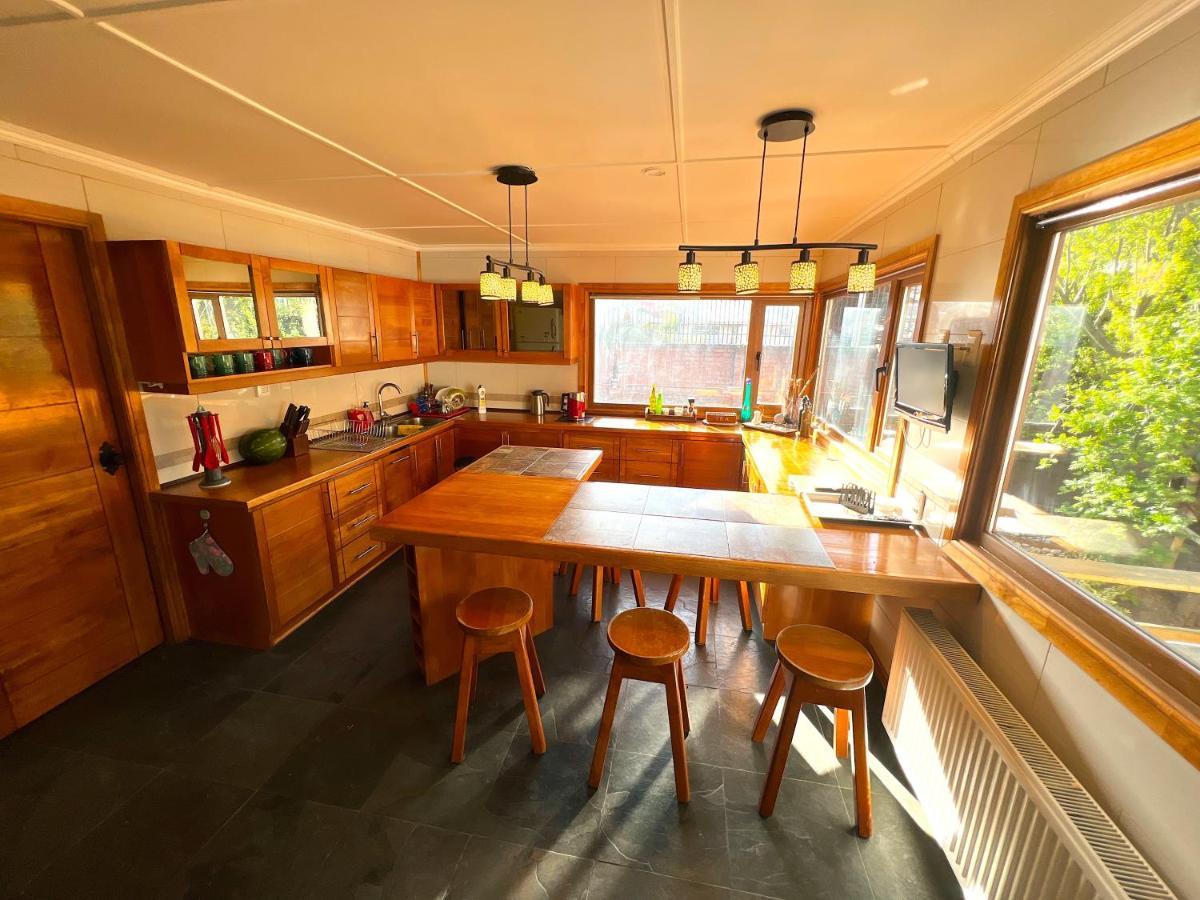 プンタアレナスIncredible Downtown Duplex With Interior Backyardアパートメント エクステリア 写真